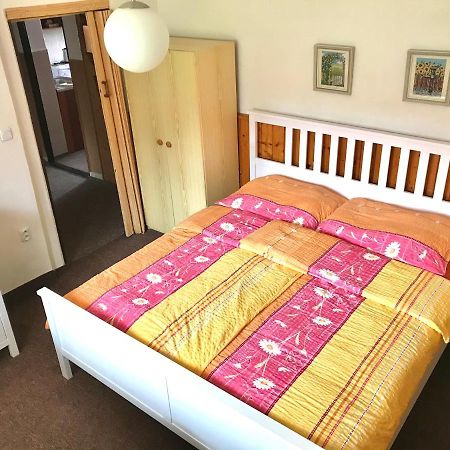 מודרבה Apartman Na Kopecku מראה חיצוני תמונה