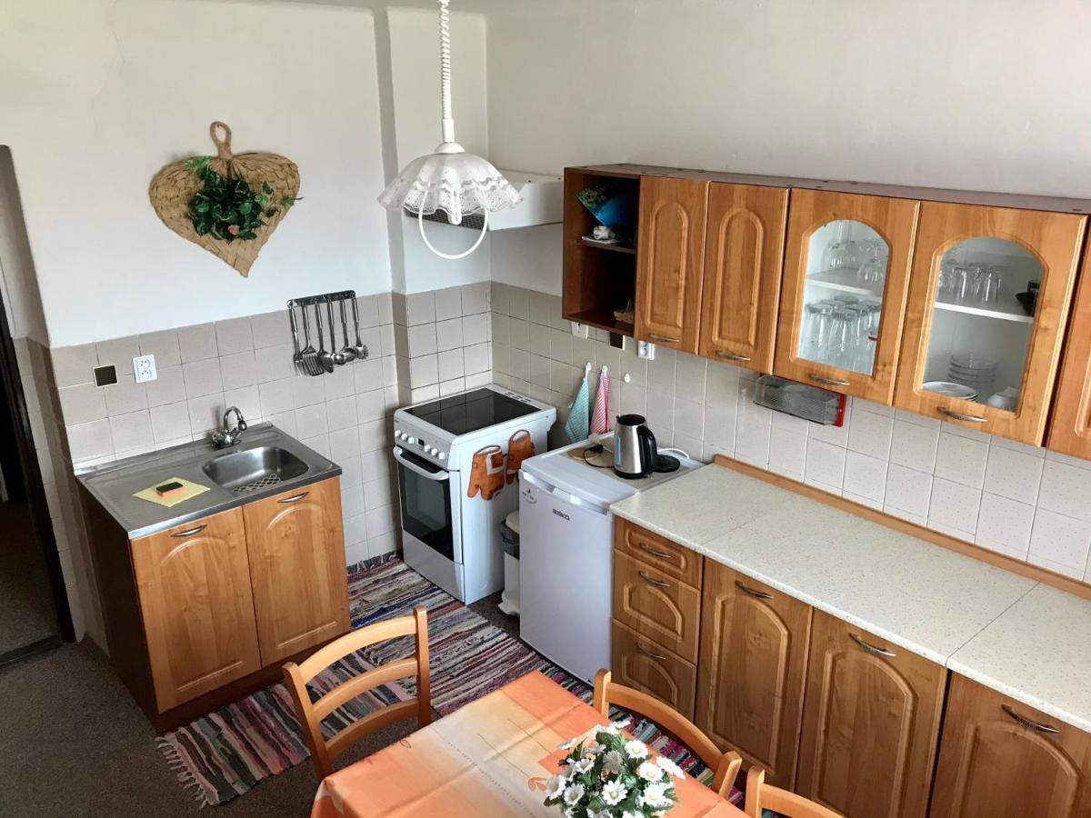 מודרבה Apartman Na Kopecku מראה חיצוני תמונה